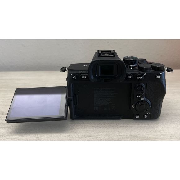 Sony a7 IV 33 MP Mirrorless Camera Body Only Box & Accessories See Description - Picture 12 of 15